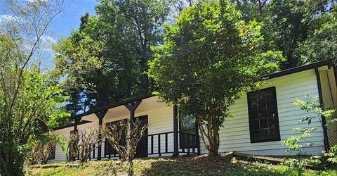 1518 Country Downs Dr, Norcross, GA 30093
