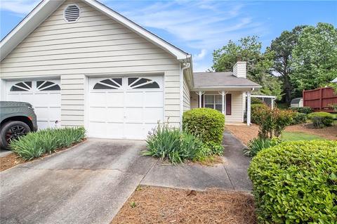 256 Monmouth Dr, Fayetteville, GA 30214