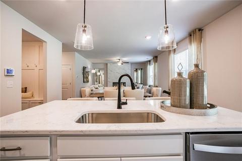 296 Lookout Dr, Dallas, GA 30132