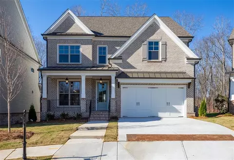4576 Molder Dr, Buford, GA 30518 photo 2