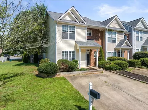 188 Pearl Chambers Dr, Dawsonville, GA 30534