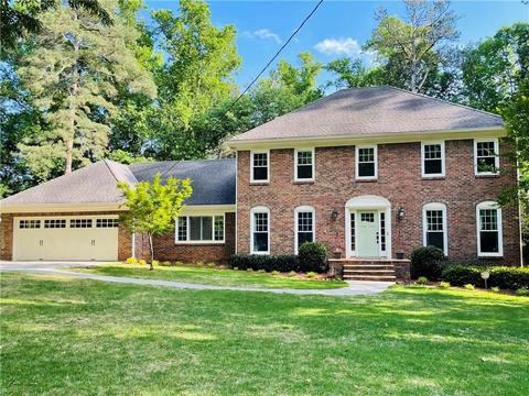 3843 Gladney Dr, Atlanta, GA 30341