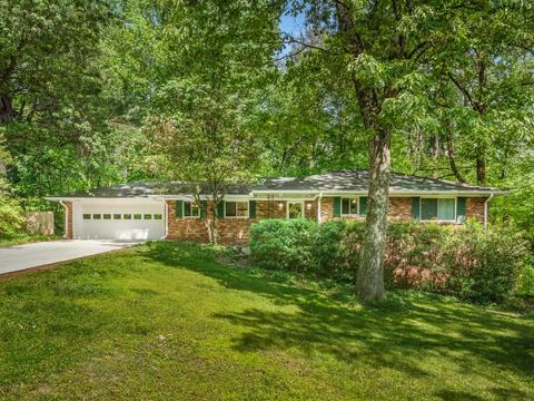 6029 Kayron Dr, Sandy Springs, GA 30328