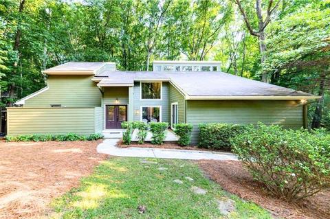 630 Clear Lake Ter, Roswell, GA 30076