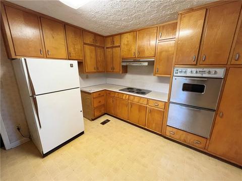 34 E Williams St, Winder, GA 30680 photo 7