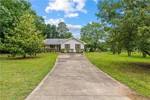 169 Summerfield Dr, Mcdonough, GA 30253