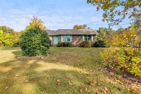 826 Old Temple Rd, Bremen, GA 30110