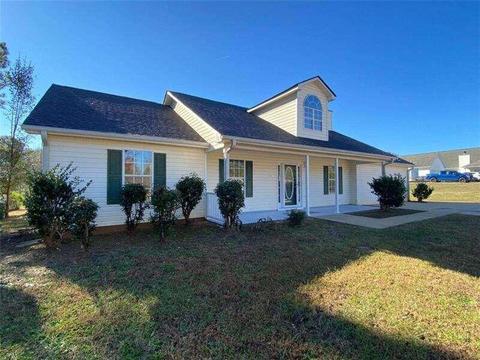 1206 Browns Country Ln, Locust Grove, GA 30248