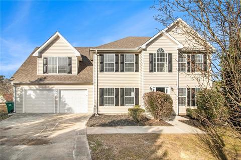 7982 Browning Dr, Lithonia, GA 30058