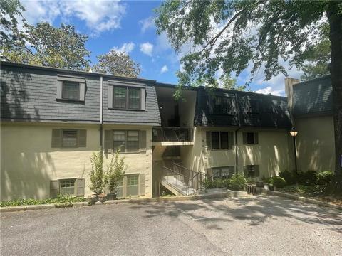 72 Montre Sq NW, Atlanta, GA 30327