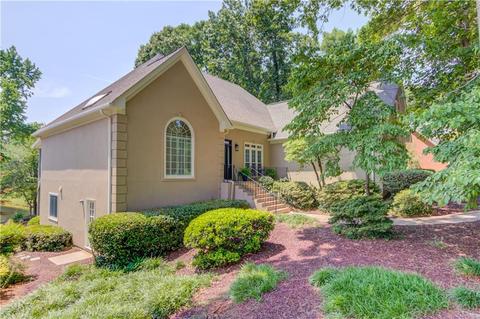 487 Coopers Pond Dr, Lawrenceville, GA 30044