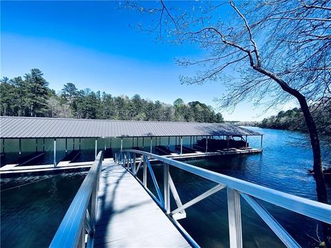11 Lake Falls Ct, Hartwell, GA 30643