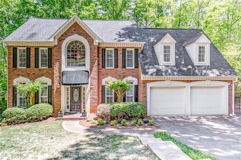 610 Highlands Ct, Roswell, GA 30075