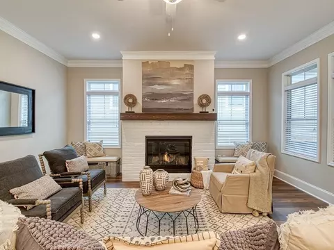 119 Redford Ln, Canton, GA 30115