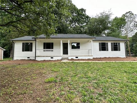 827 Majestic Ct, Lawrenceville, GA 30044