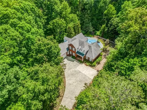 130 Stegall Dr, Ellijay, GA 30536