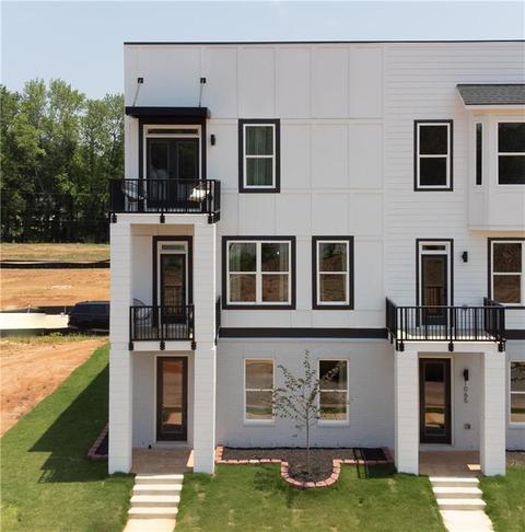 1069 Glen Opal Dr, Decatur, GA 30032