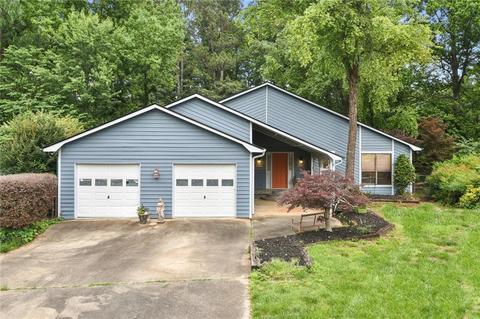 715 Babbling Creek Pl, Alpharetta, GA 30022