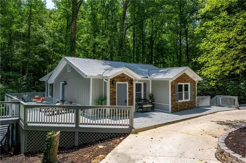 173 Mountainside Dr E, Dawsonville, GA 30534