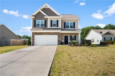 104 Bristol Ln, Calhoun, GA 30701