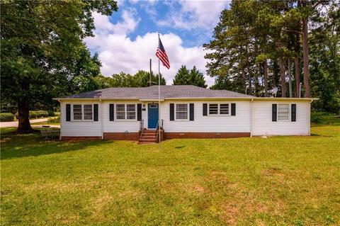 88 Andrew Jackson St, Commerce, GA 30529