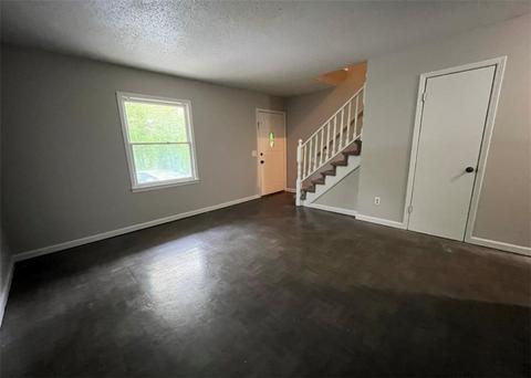 401 Chateau Dr, Rome, GA 30161