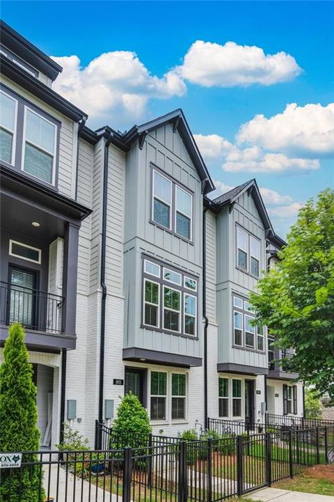 1011 Katie Kerr Dr, Decatur, GA 30030
