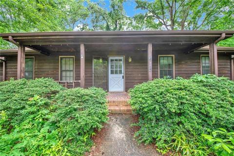 415 Lakeview Way, Oxford, GA 30054
