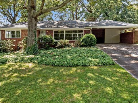 821 Lakemont Dr, Gainesville, GA 30501