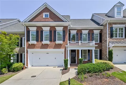 1005 Village Green Cir, Roswell, GA 30075
