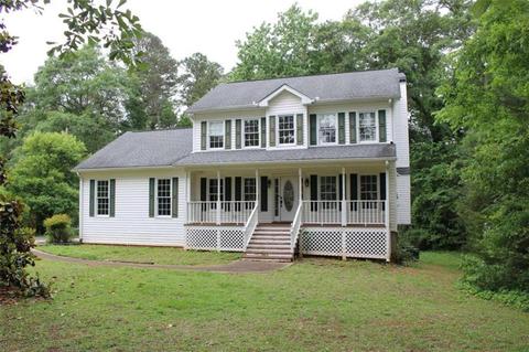 68 Lakeview Dr, Commerce, GA 30529