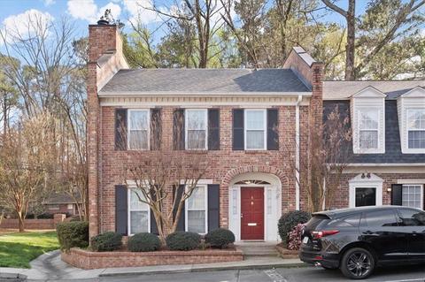 8 Surry County NW, Atlanta, GA 30318