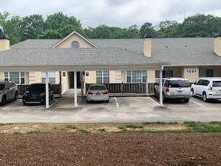 1001 Holly Dr #206, Gainesville, GA 30501