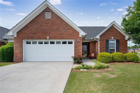 101 Regency Ln SW, Calhoun, GA 30701