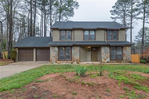 521 Roys Ct, Lawrenceville, GA 30044