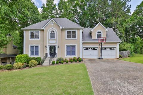 5011 India Lake Dr, Acworth, GA 30102