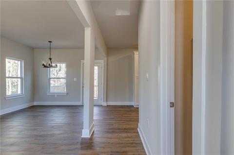 67 Carriage Ct, Commerce, GA 30529 photo 6
