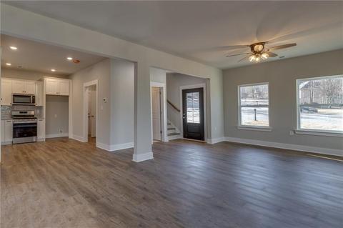 67 Carriage Ct, Commerce, GA 30529 photo 13