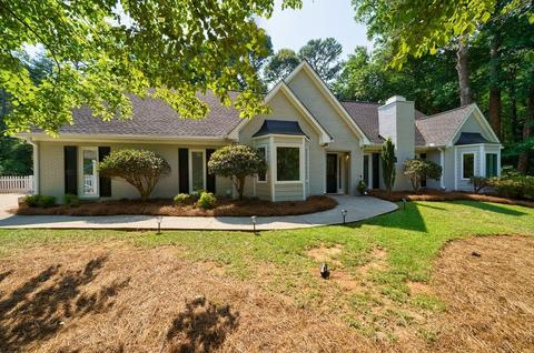 2863 Interlaken Dr, Marietta, GA 30062