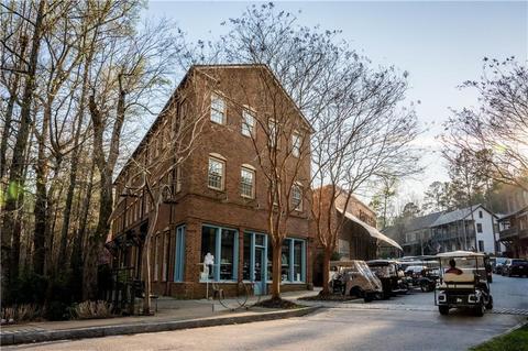 9077 Selborne Ln, Chattahoochee Hills, GA 30268