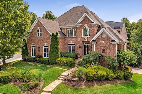 1233 Austin Glen Dr, Dunwoody, GA 30338