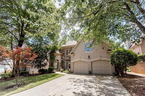 205 Ledgemont Ct, Atlanta, GA 30342
