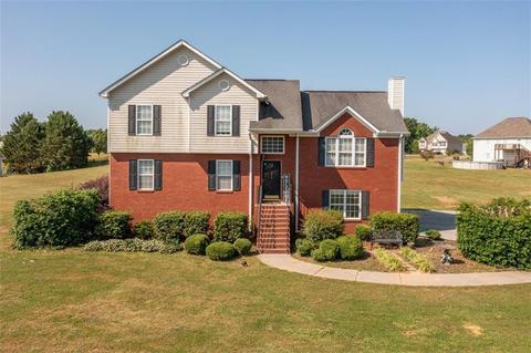 208 SE Rosewood Dr, Calhoun, GA 30701