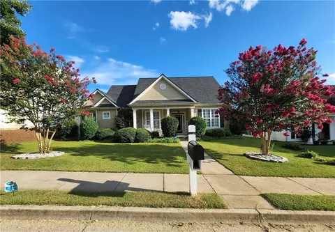 225 Portico Pl, Newnan, GA 30265