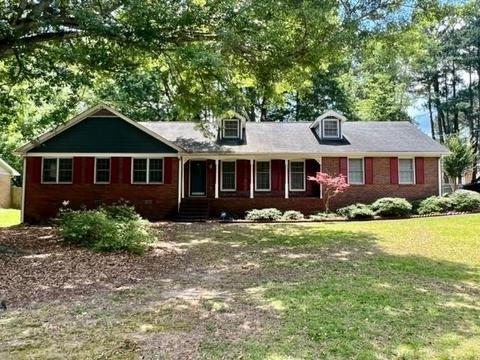 3107 Hidden Forest Dr, Snellville, GA 30078