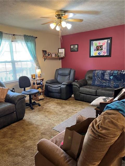 3825 Deaton Rd, Flowery Branch, GA 30542