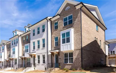 1681 Wellborn Walk #236, Suwanee, GA 30024