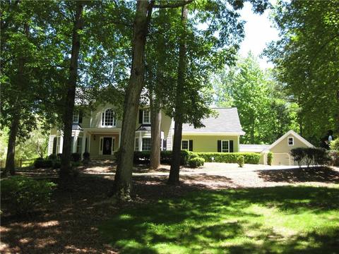 920 Cold Harbor Dr, Roswell, GA 30075