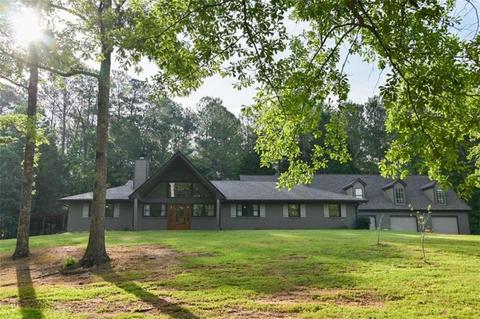 296 Hamby Ln, Social Circle, GA 30025