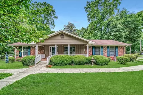 1119 Mccormick Way SW, Marietta, GA 30008